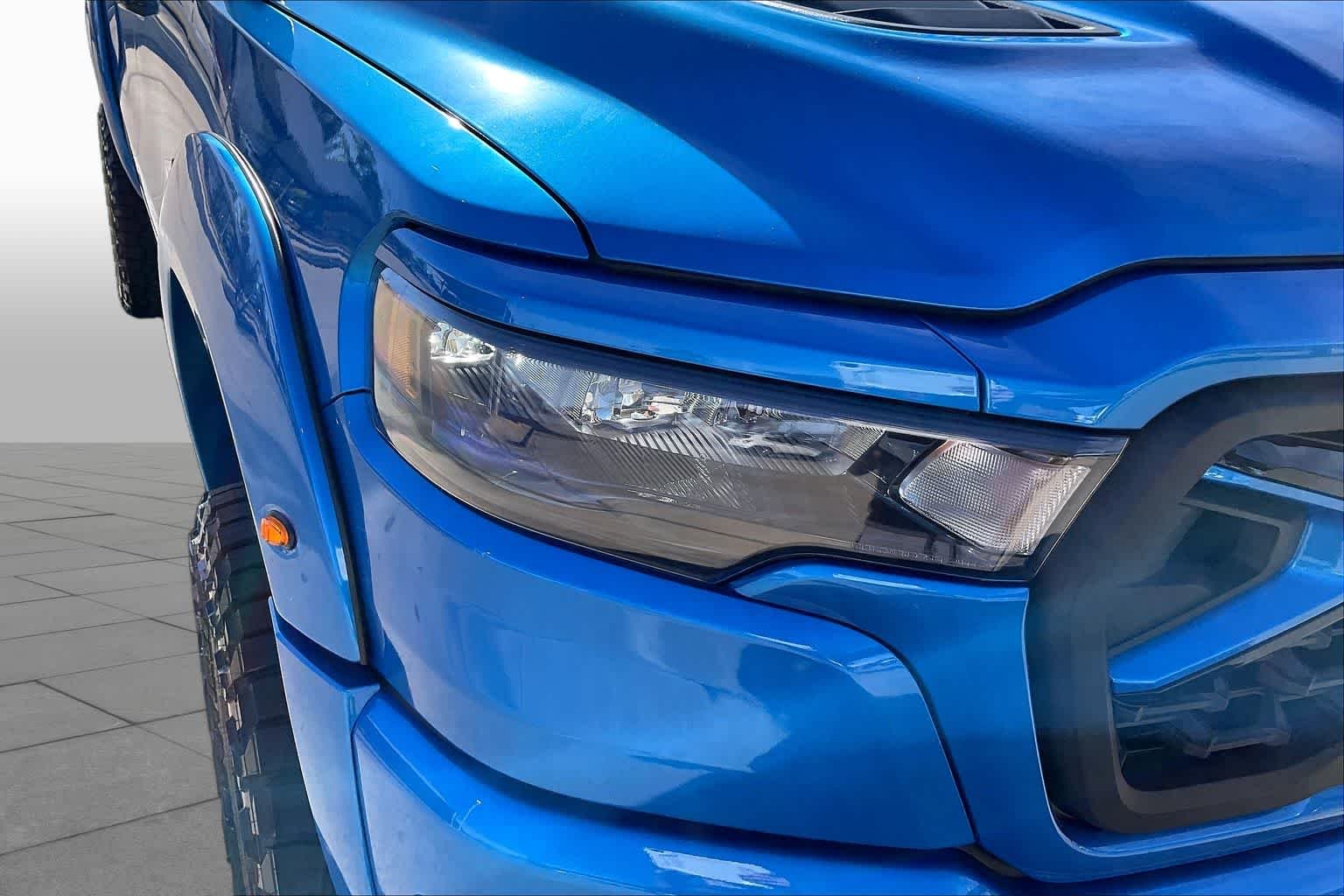 New 2026 Hydro Blue Pearl-Coat Exterior Paint RAM Big Horn image 13