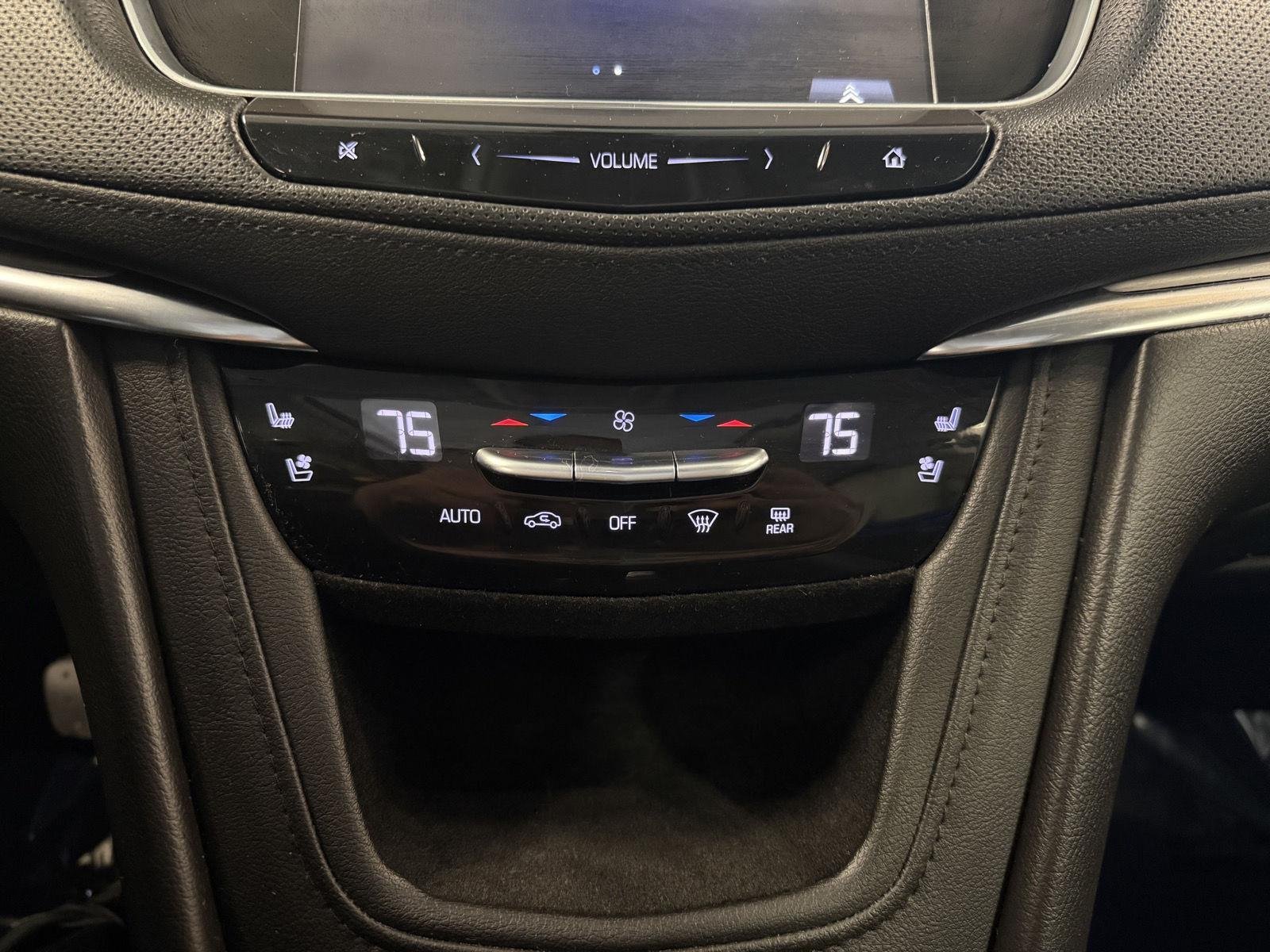 Used 2019 BLACK CADILLAC PREMLUX image 16