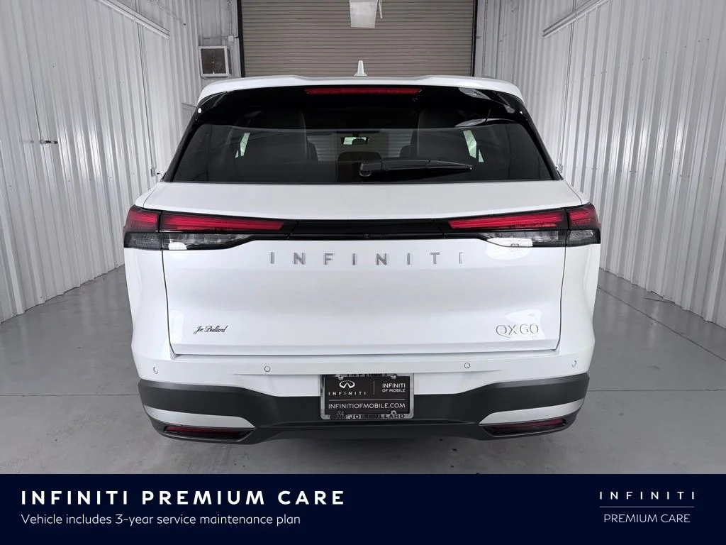 New 2026 RADIANT WHITE INFINITI Luxe FWD image 6