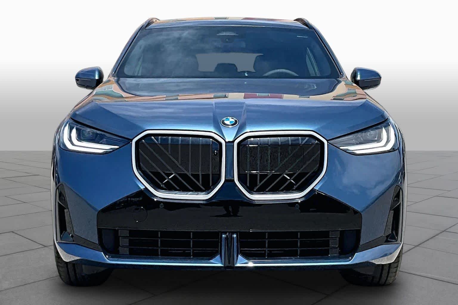 New 2026 Arctic Race Blue Metallic BMW 30 xDrive image 3