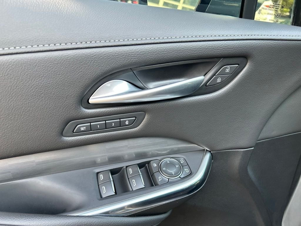 Used 2025 Silver Cadillac Premium Luxury image 14