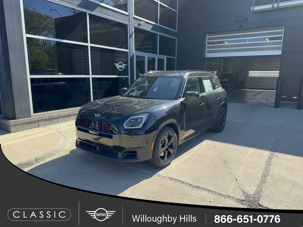 2027 MINI Countryman's photo