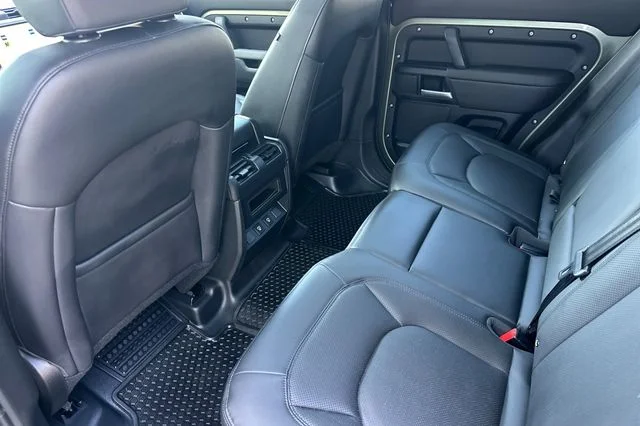 Certified Used 2025 Green Land Rover S image 11