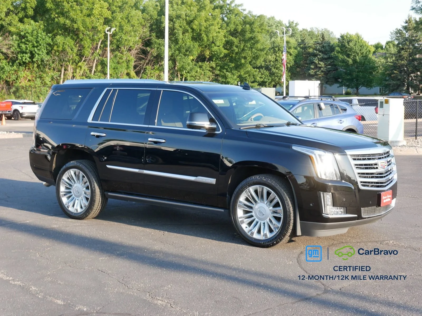 Used 2020 Cadillac Escalade Platinum with VIN 1GYS4DKJ6LR110538 for sale in White Bear Lake, Minnesota