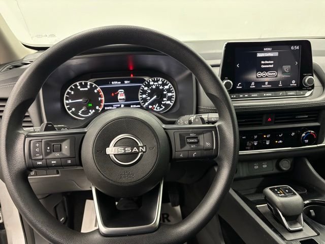 Used 2024 Silver Nissan S image 17