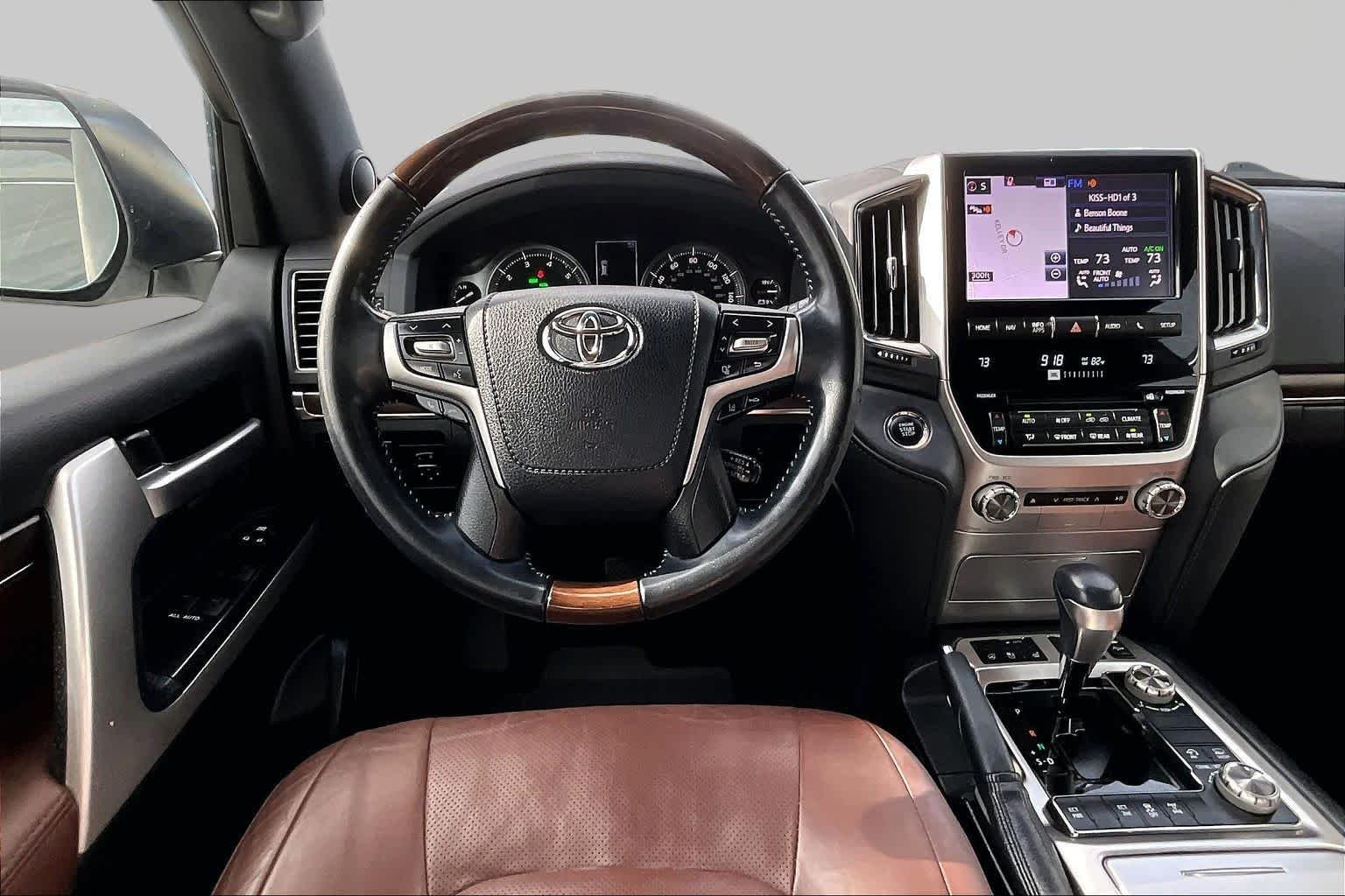 Used 2021 Blizzard Pearl Toyota  image 6