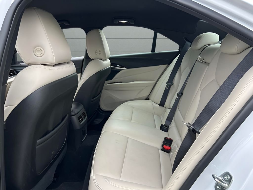 Used 2024 White Cadillac Premium Luxury image 21