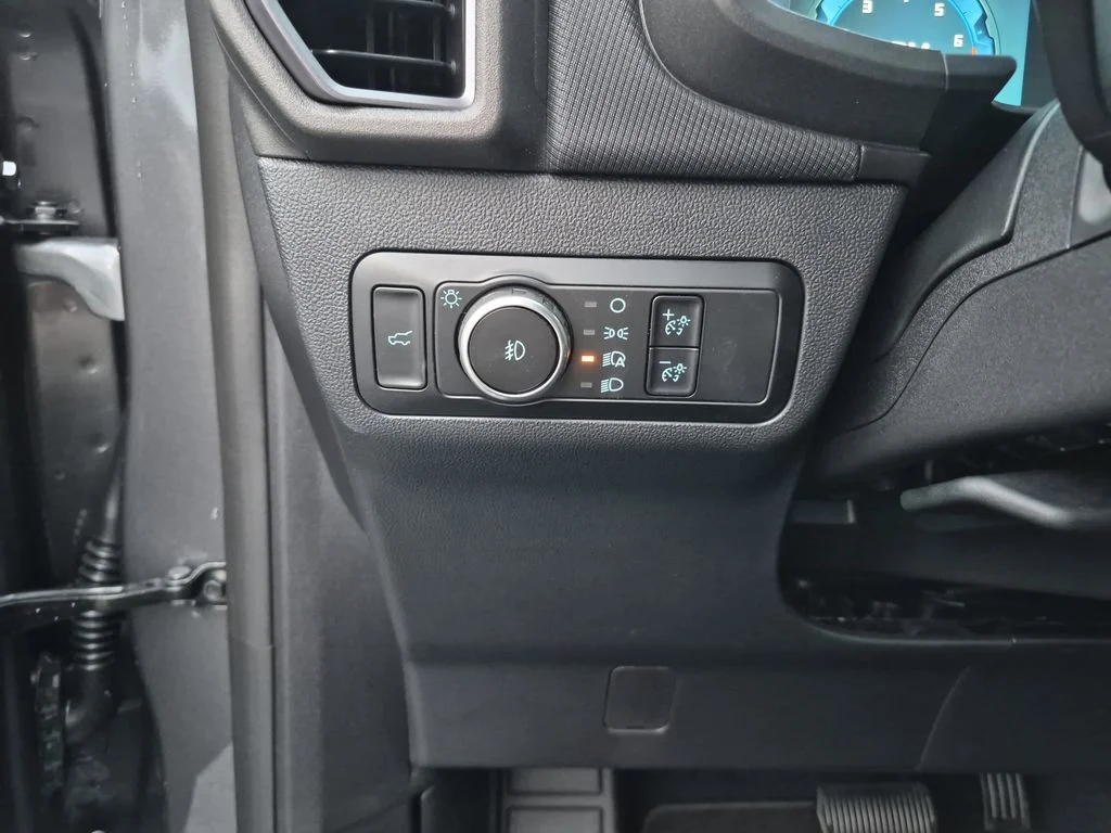 New 2025 Carbonized Gray Metallic Ford Outer Banks® image 24