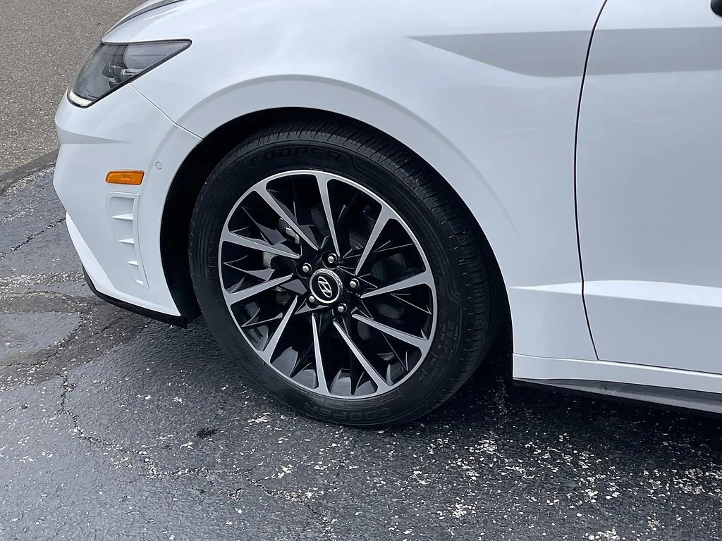 2021 Hyundai Sonata Limited - Photo 12