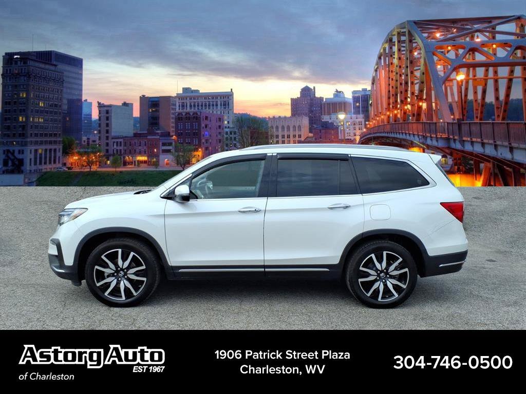 Used 2022 Platinum White Pearl Honda Touring 7-Passenger image 6