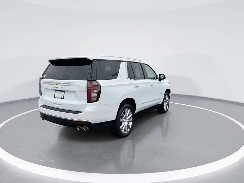 Used 2023 White Chevrolet High Country image 8