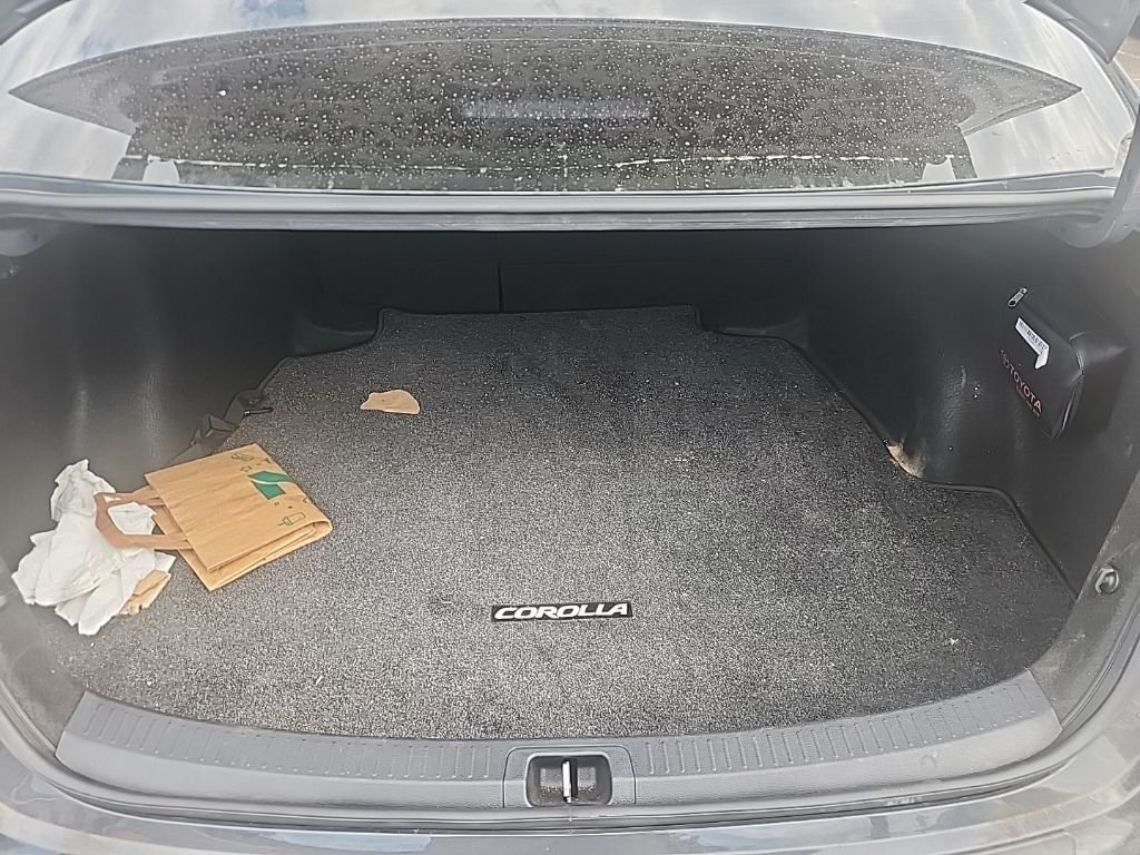 Used 2023  Toyota SE image 18