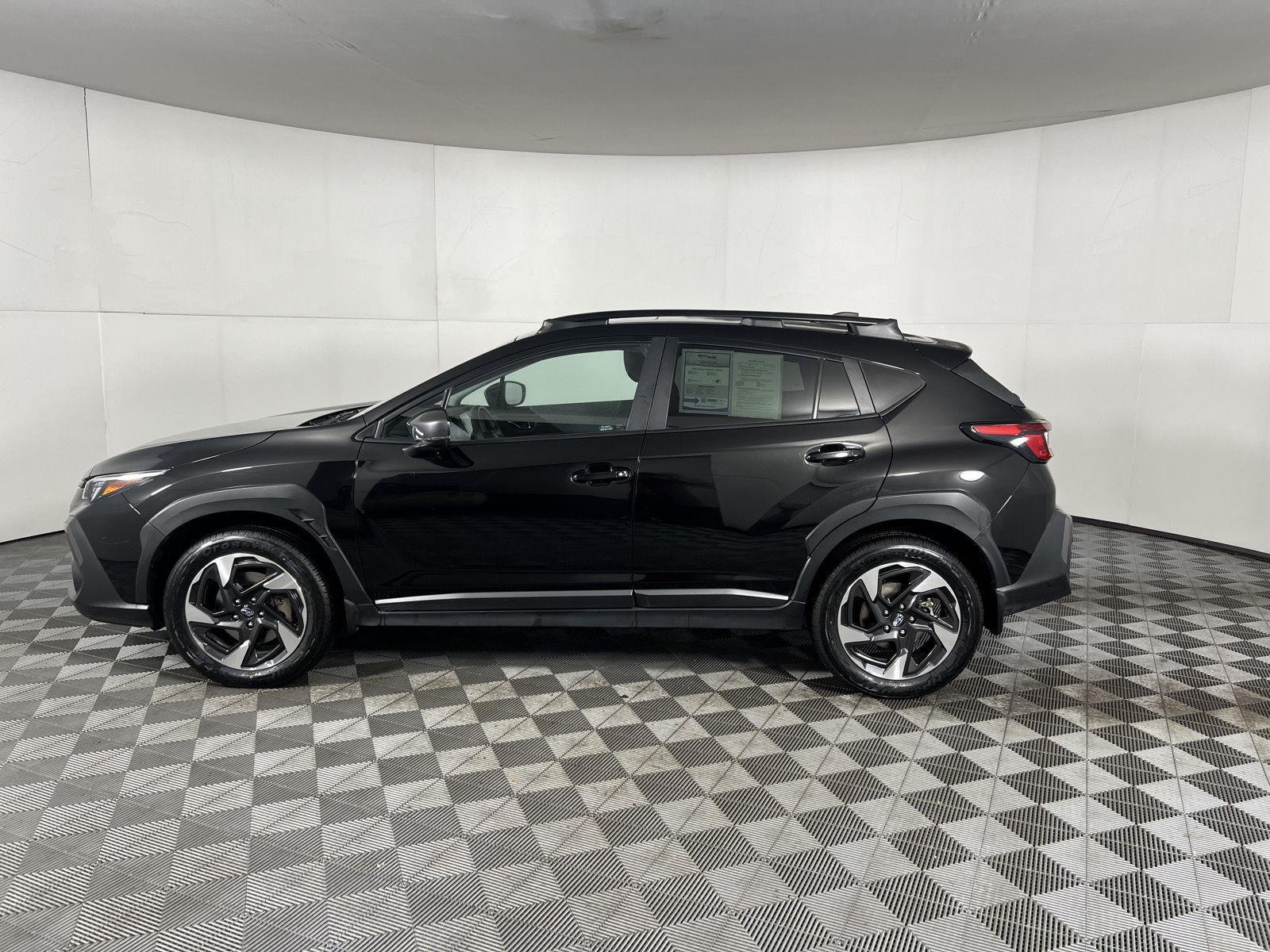 Used 2025 Crystal Black Silica Subaru Limited image 15