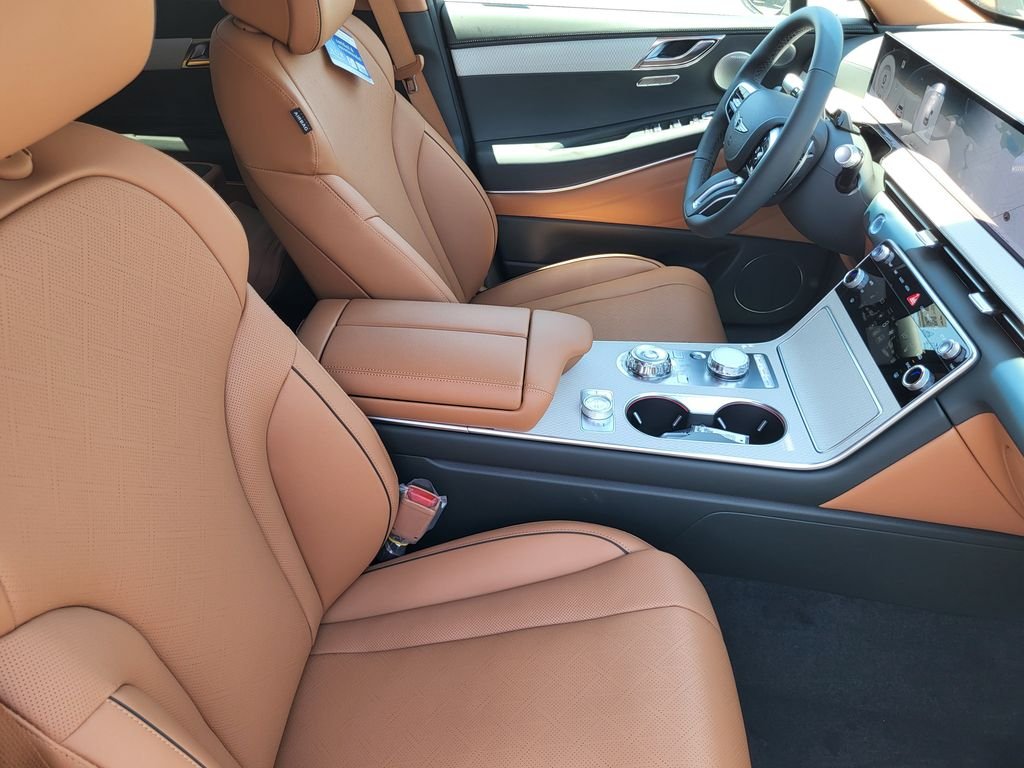 New 2026 White Genesis 2.5T PRESTIGE image 12