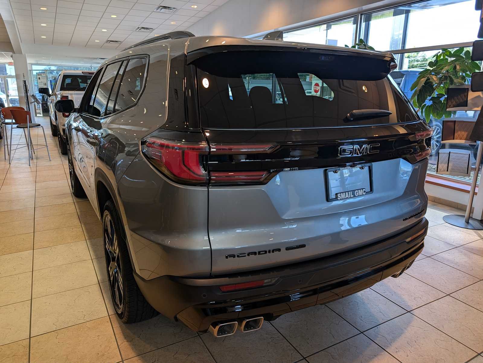 2026 GMC Acadia Elevation - Photo 9