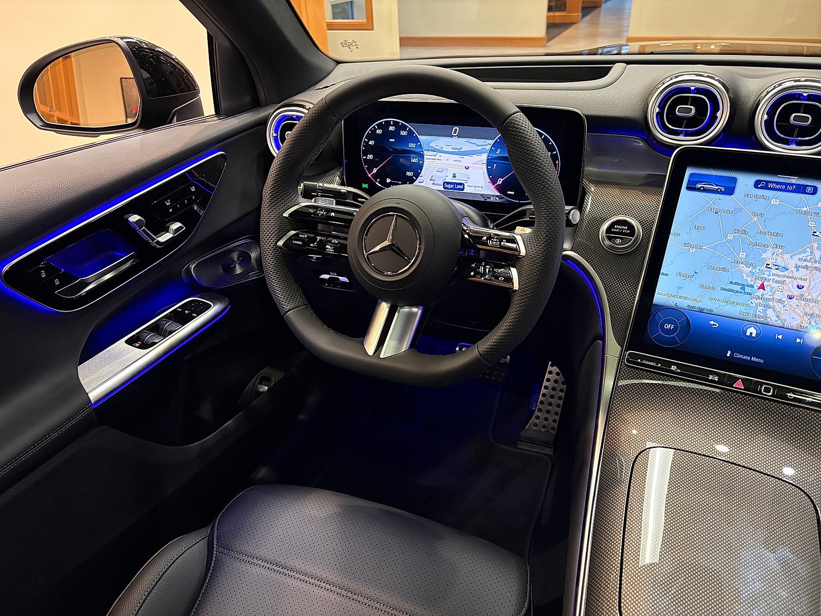 New 2027 Black Mercedes-Benz GLC 300 image 34