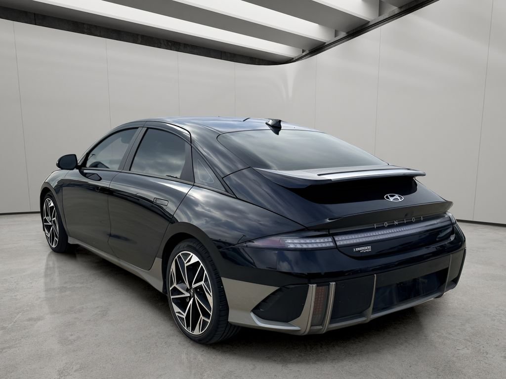 Used 2023 Onyx Black Hyundai SEL image 3