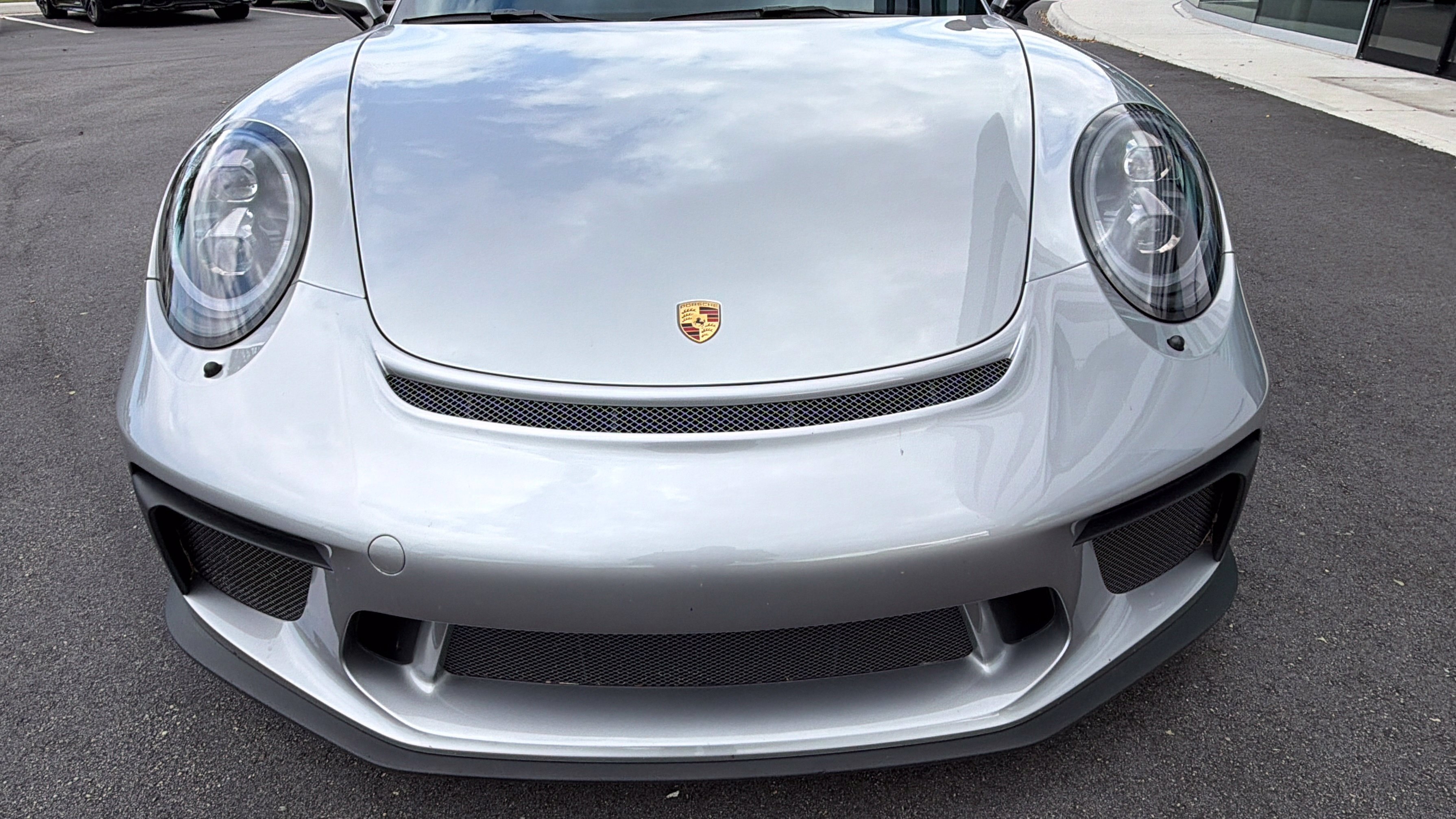 Used 2018 Silver Porsche GT3 image 8