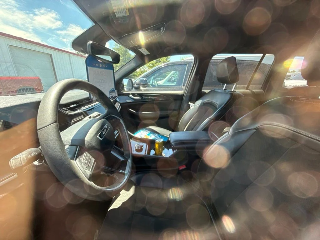 Used 2023 Black Jeep Altitude X image 13