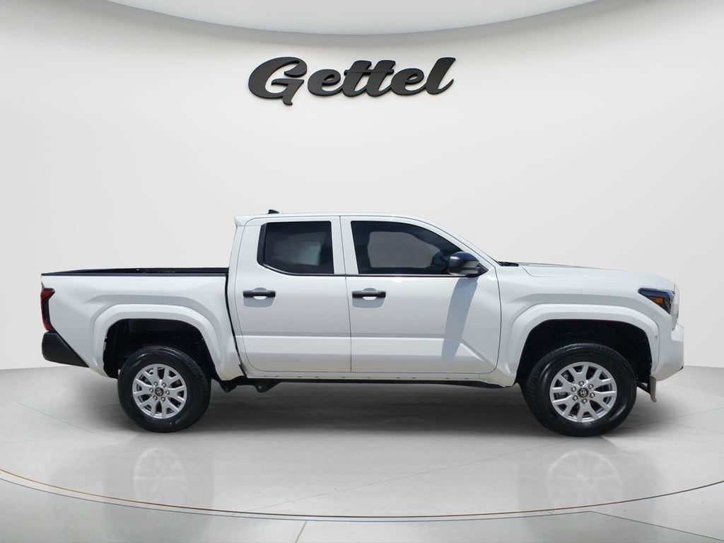 Certified Used 2024 White Toyota SR image 4