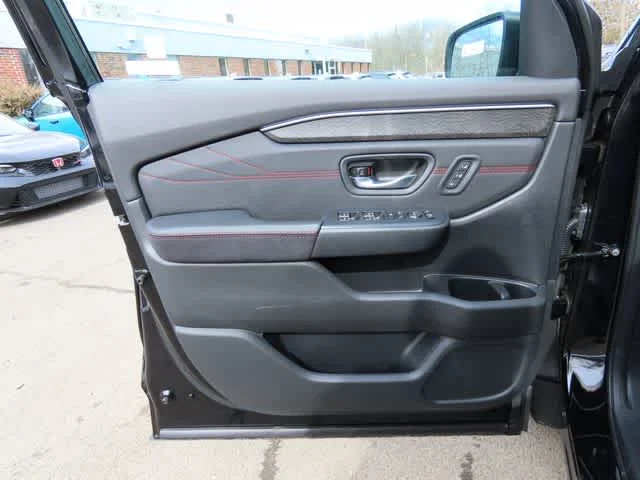New 2026 Crystal Black Pearl Honda Black Edition image 19