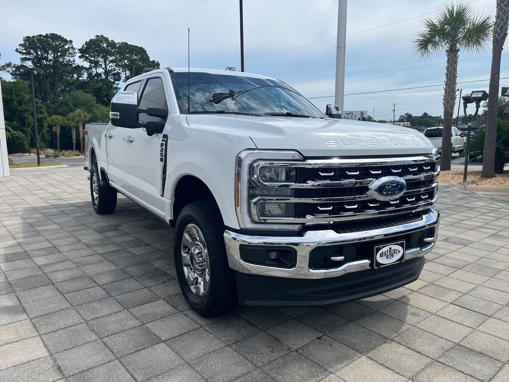 Used 2024 Oxford White Ford Lariat image 8