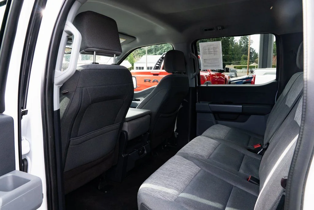 Used 2022 White Ford XLT image 19