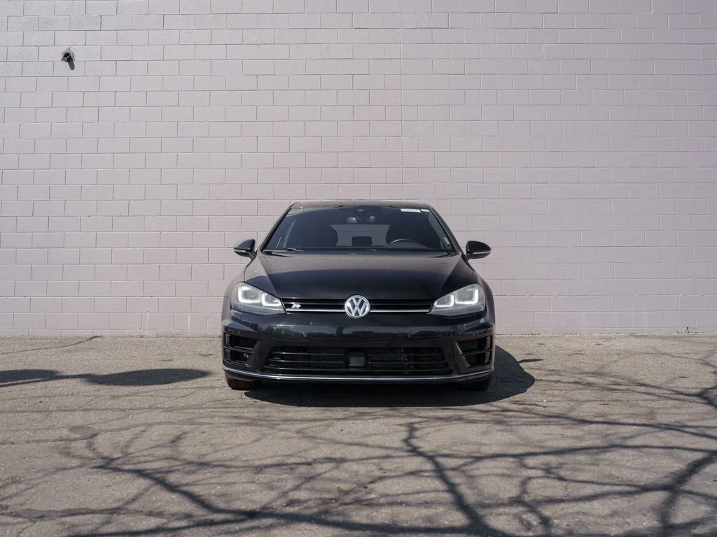 Used 2017  Volkswagen Base image 10