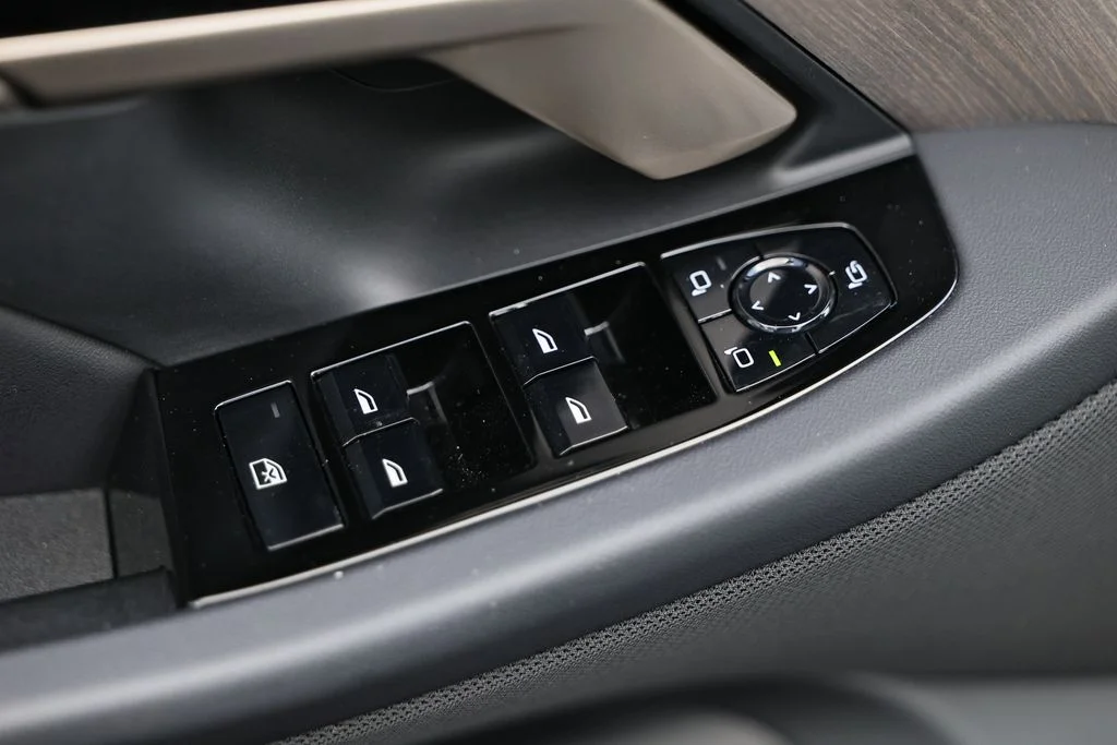 Used 2026 Phytonic Blue Metallic BMW 530i image 18