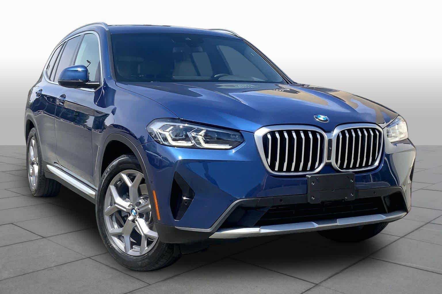 Used 2023 Phytonic Blue Metallic BMW xDrive30i image 2