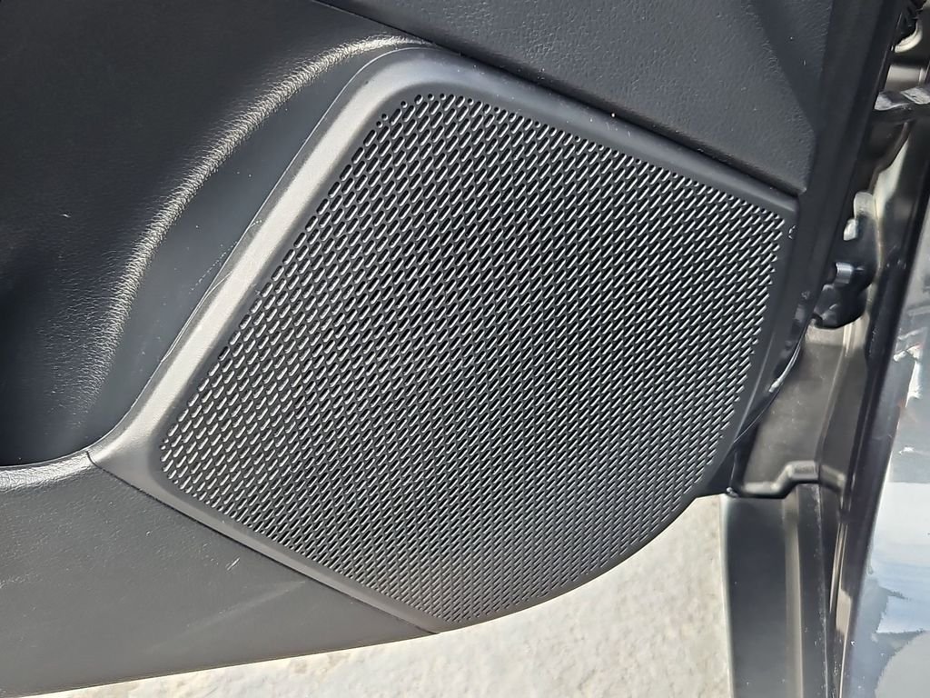 Used 2022 Gravity Gray Kia LX image 11