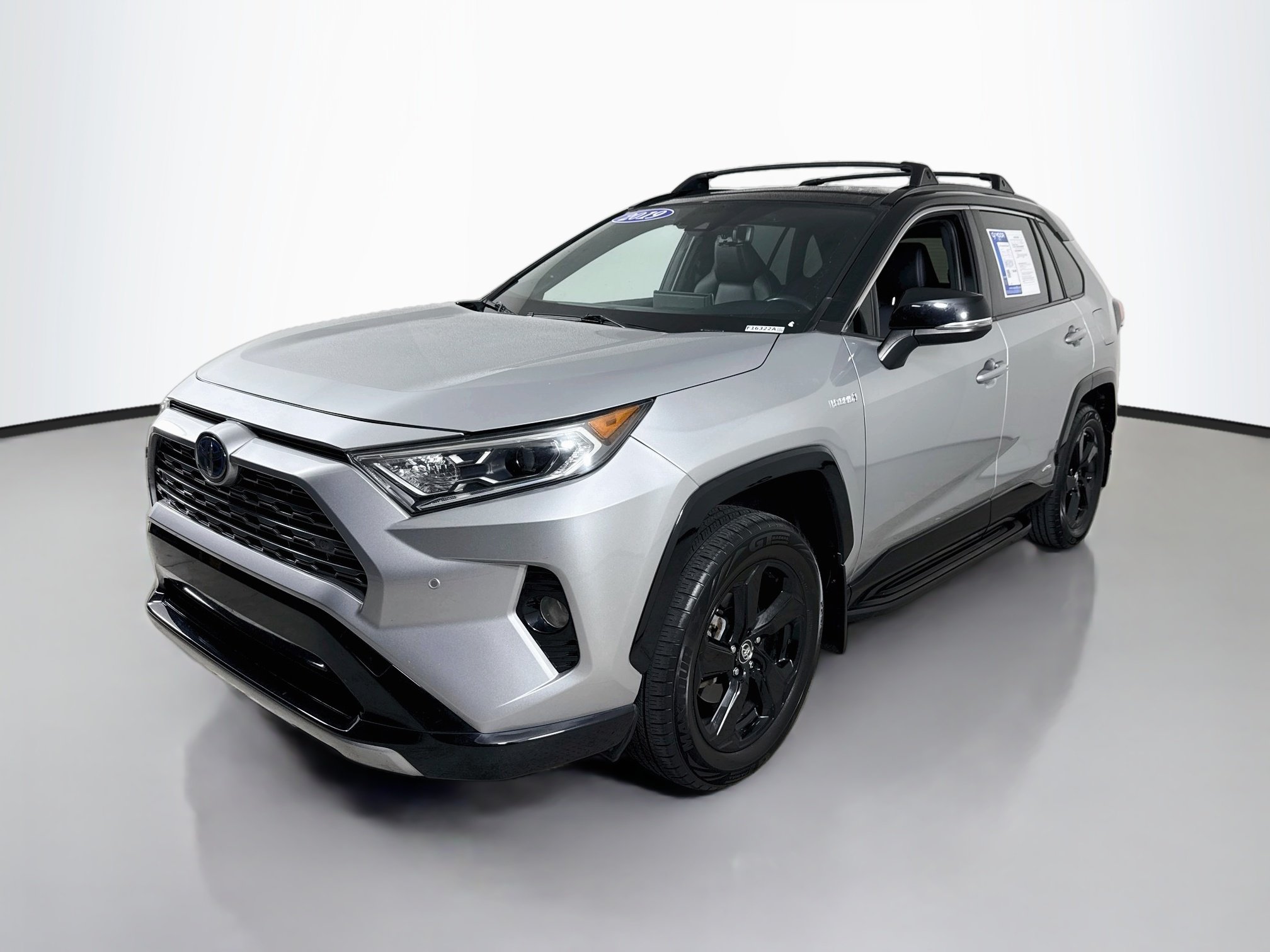 Used 2019 Silver Sky Metallic w/Black Roof Toyota Hybrid XSE image 3