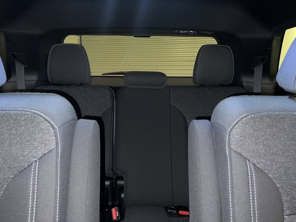 2027 Chevrolet Traverse LT - Photo 23