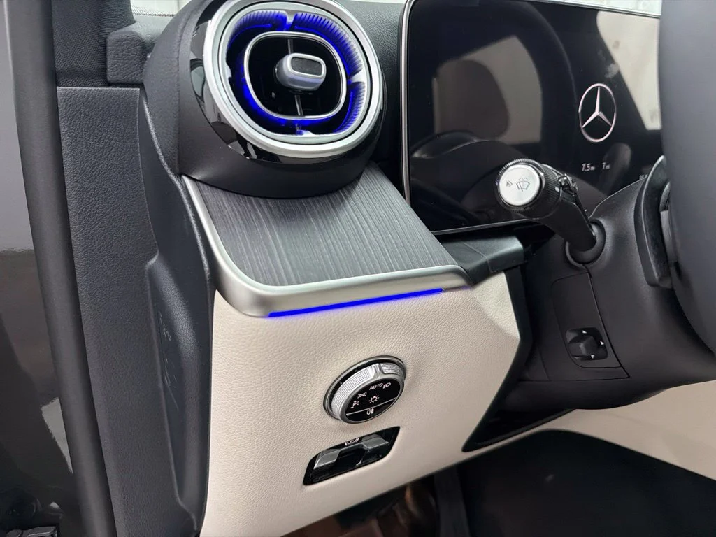 New 2027 Gray Mercedes-Benz GLC 300 image 20