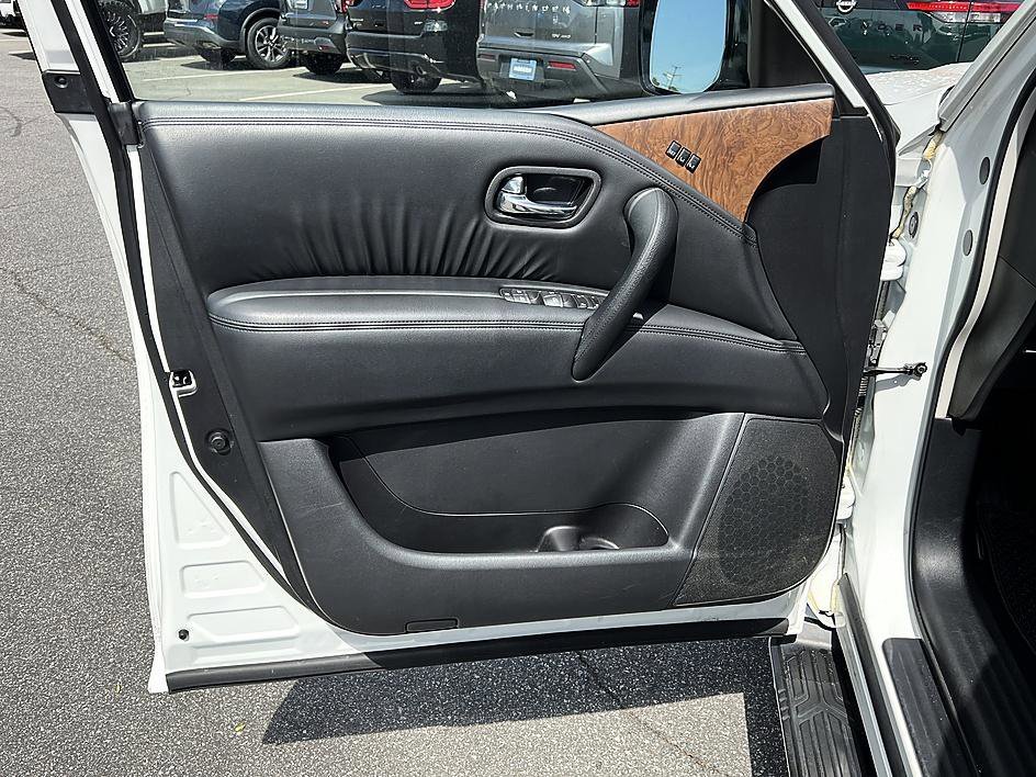 Used 2024 Aspen White Tricoat Nissan SL image 20