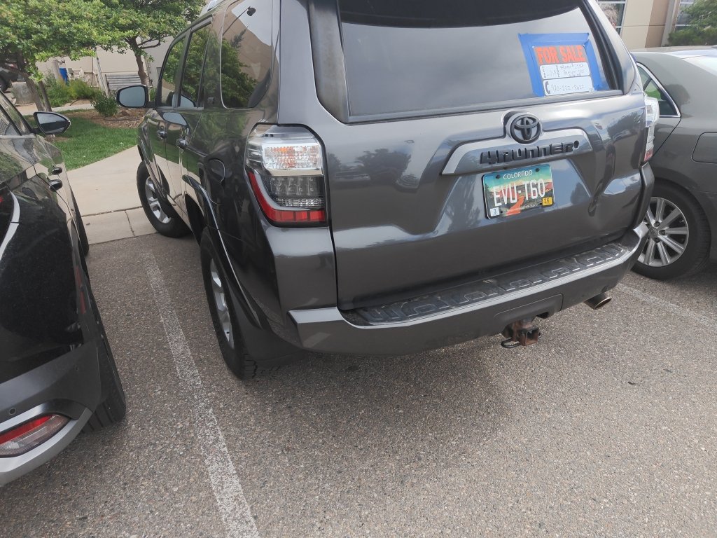 Used 2018 Magnetic Gray Metallic Toyota SR5 Premium image 5