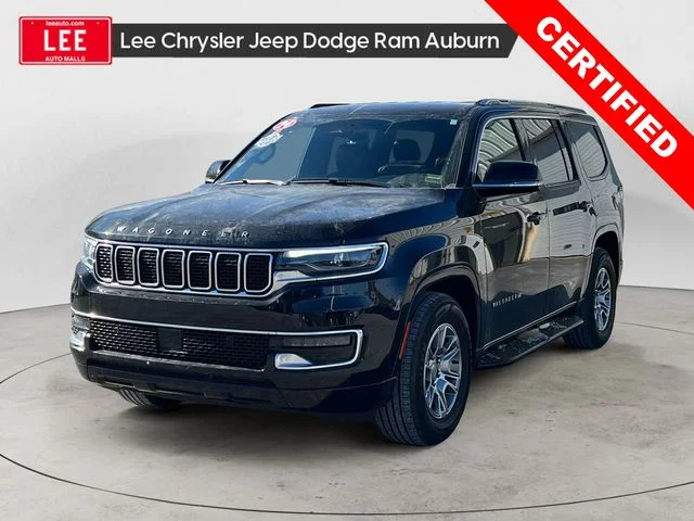 Used 2024 Diamond Black Crystal Pearlcoat Jeep Base image 1