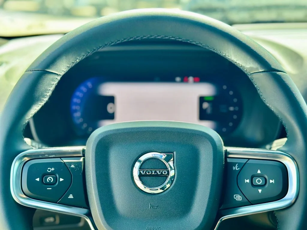 New 2025 Silver Volvo Plus image 7