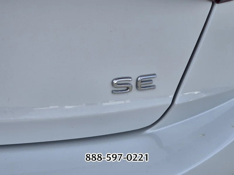 Used 2023 WHITE Volkswagen 1.5T SE image 16