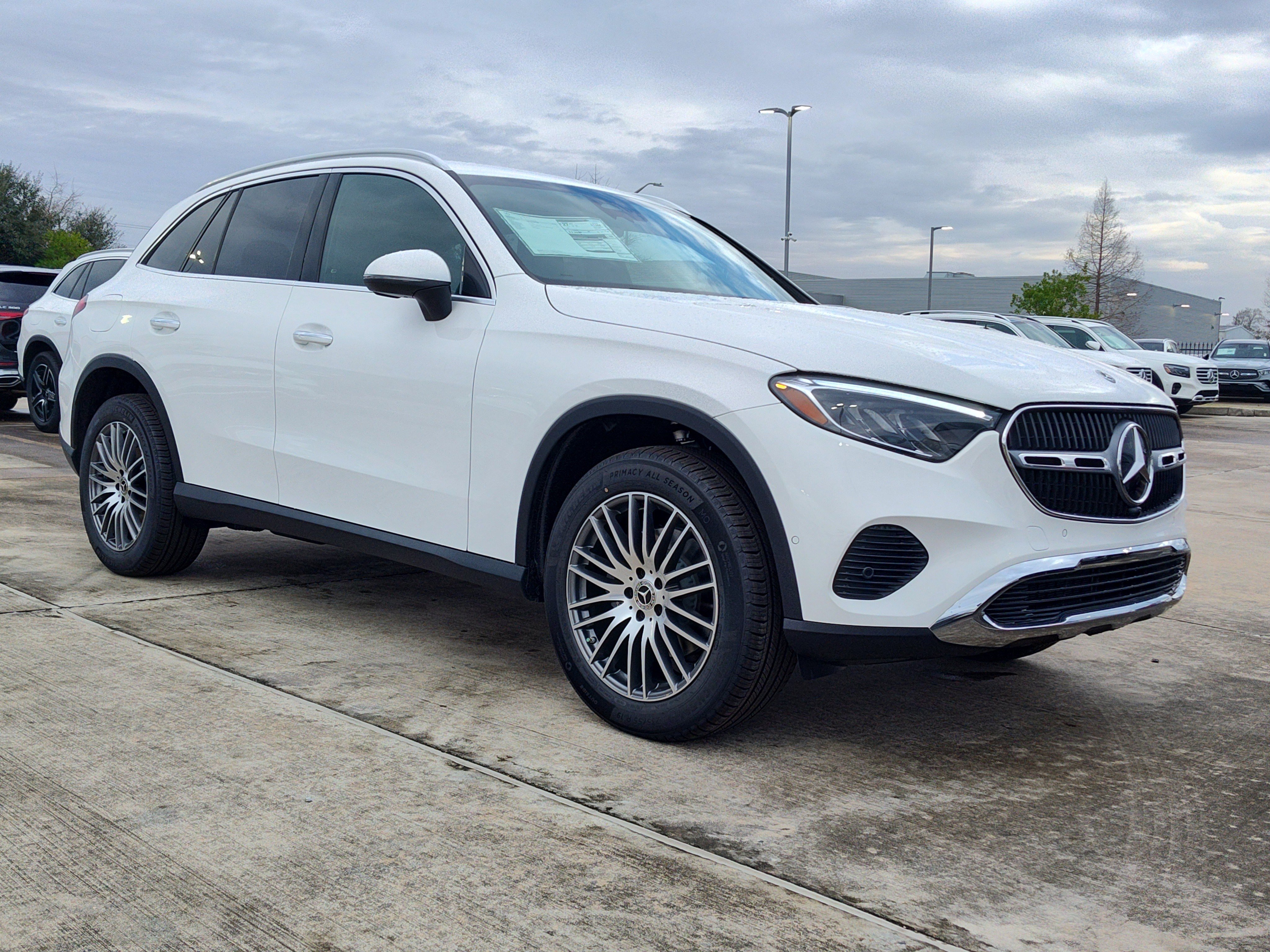 New 2026 Polar White Mercedes-Benz GLC 300 image 19
