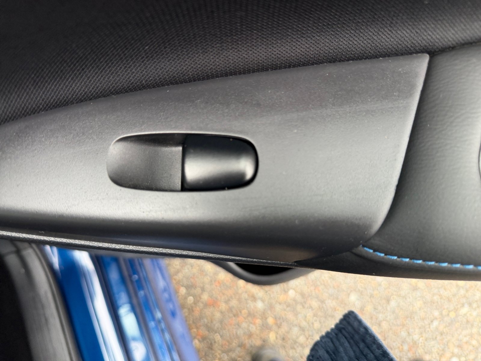 Used 2018 Deep Blue Pearl Nissan SR image 34