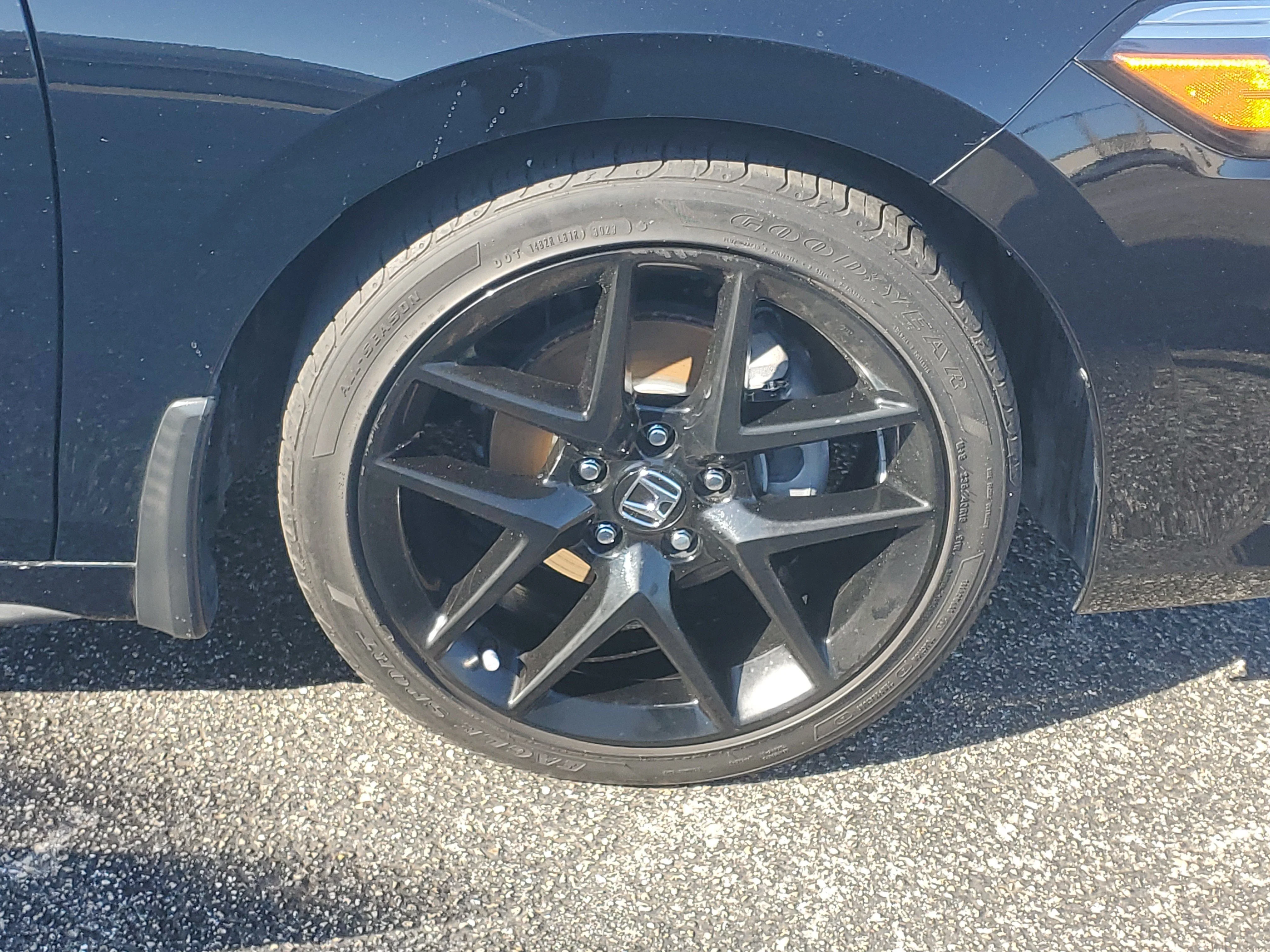 Used 2024  Honda Sport image 6