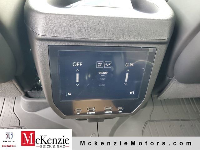 2026 GMC Yukon Denali Ultimate - Photo 26