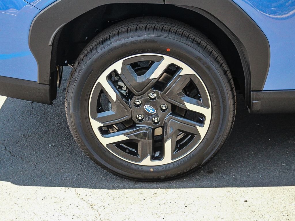 New 2026 DAYBREAK BLUE PEARL Subaru Premium Hybrid image 9