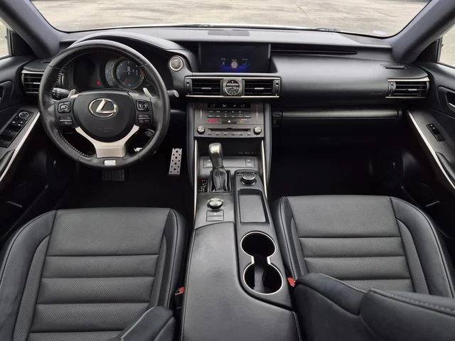 Used 2020 Ultra White Lexus 300 image 18