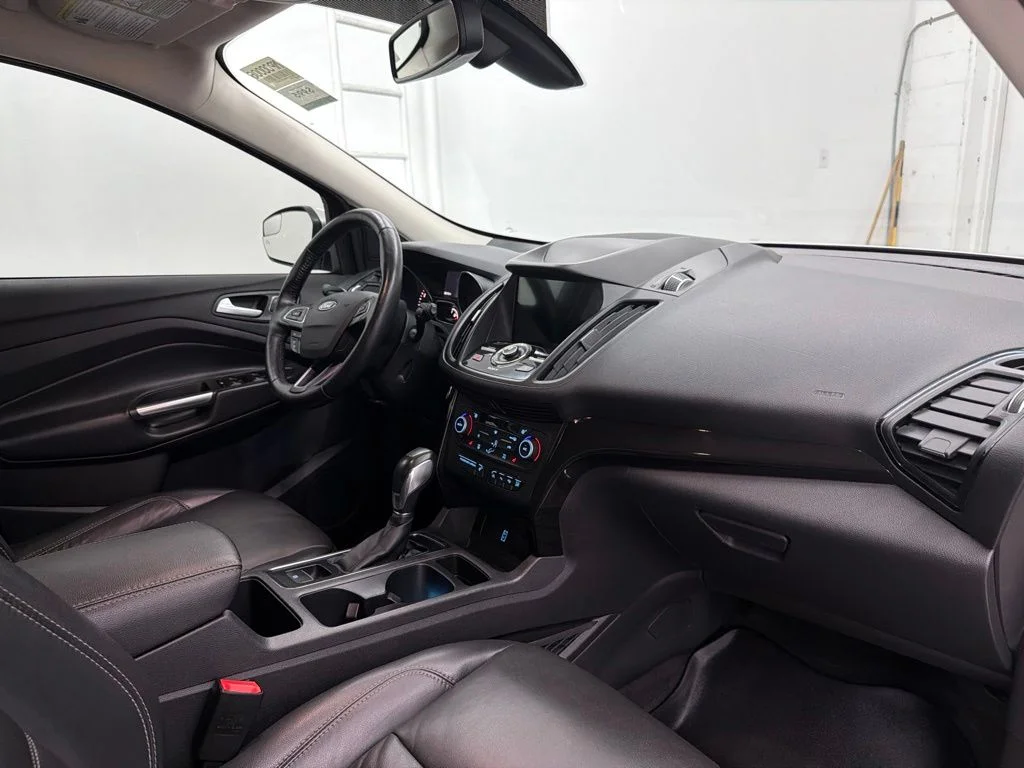 Used 2019 Silver Ford Titanium image 35