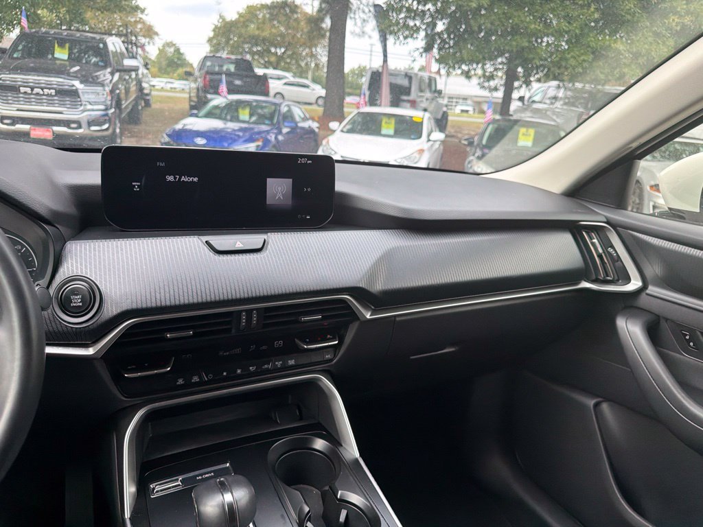 Used 2026 White Mazda 3.3 Turbo Select image 17