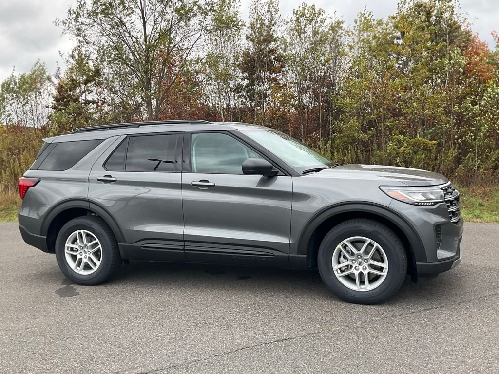 2026 Ford Explorer Active 4WD's photo