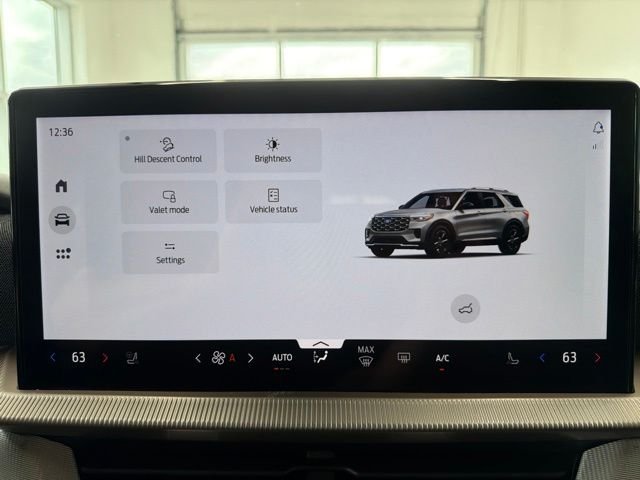 New 2026 Star White Metallic Tri-Coat Ford Active image 31