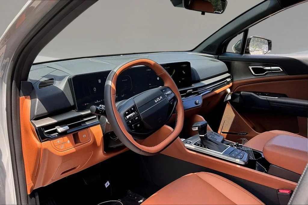 New 2026 Wolf Gray Kia X-Line image 7